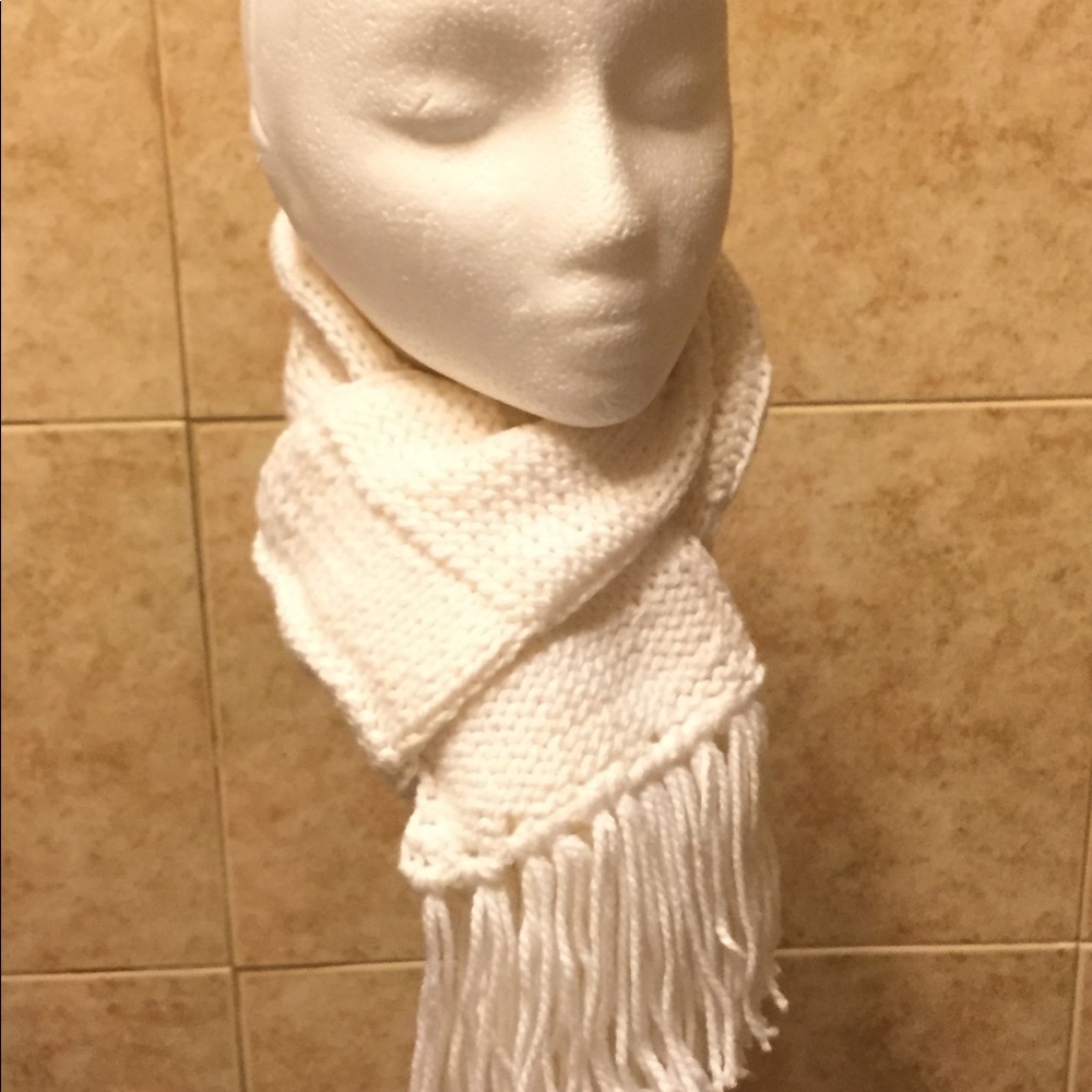 Hand made white scarf brand new